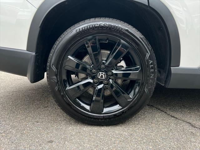 used 2025 Honda Pilot car, priced at $51,994