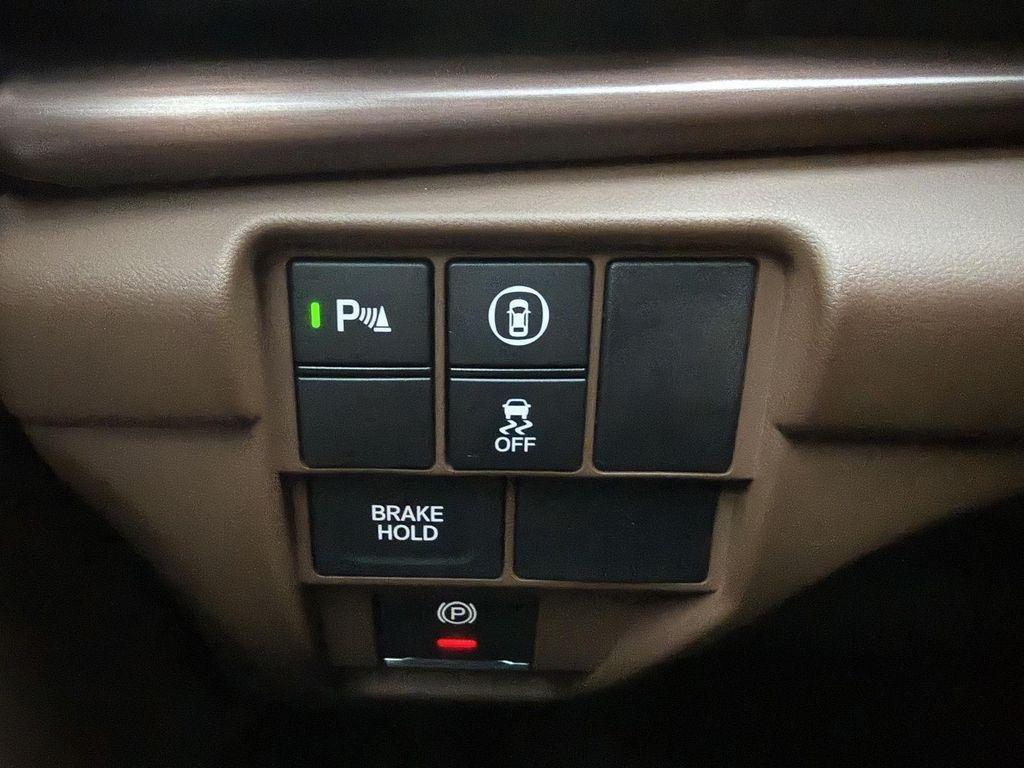 used 2024 Acura RDX car, priced at $40,998