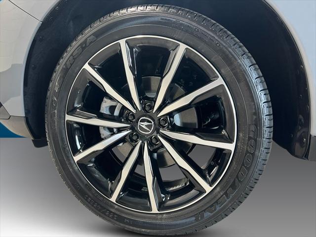 new 2025 Acura RDX car, priced at $56,400