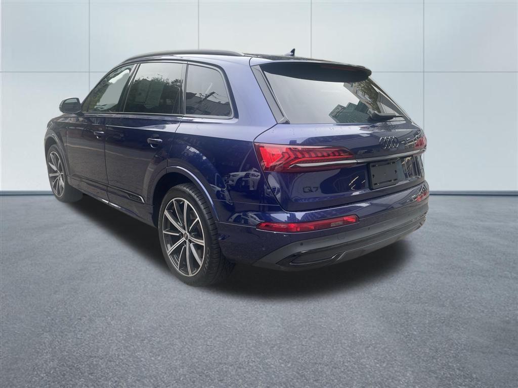 used 2022 Audi Q7 car, priced at $31,820