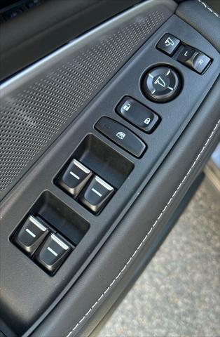 used 2025 Acura MDX car, priced at $50,994