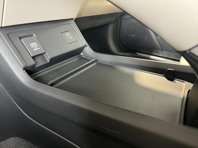new 2025 Acura RDX car, priced at $49,250