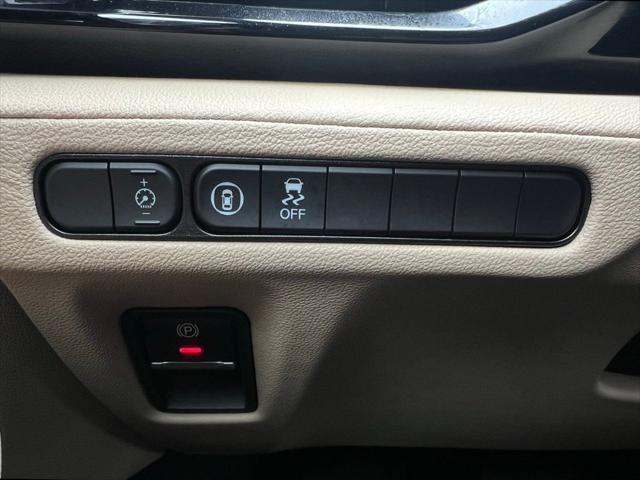 used 2025 Acura MDX car, priced at $46,994
