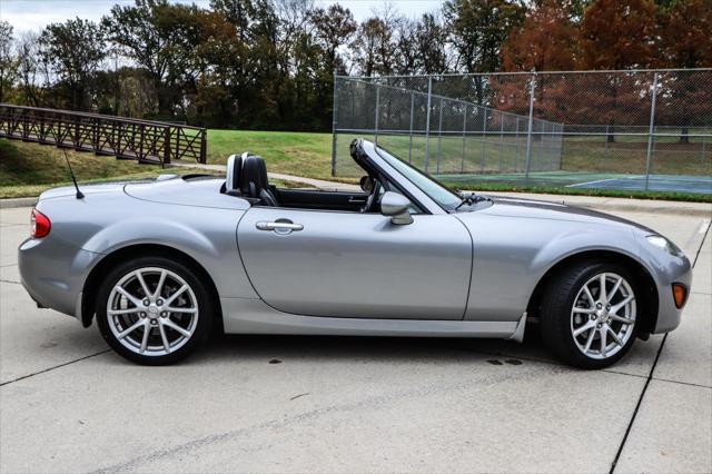 used 2009 Mazda MX-5 Miata car, priced at $13,500