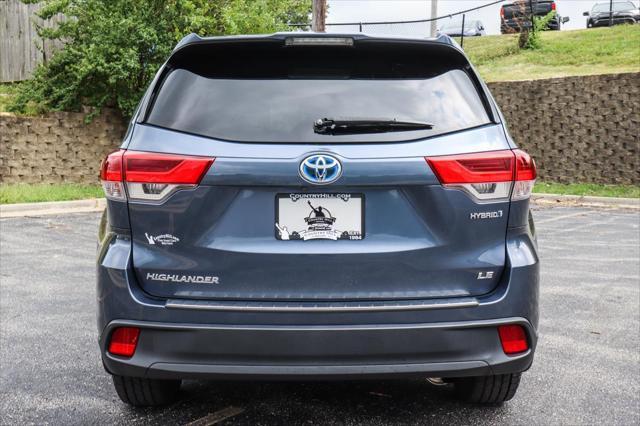 used 2018 Toyota Highlander Hybrid car, priced at $27,500