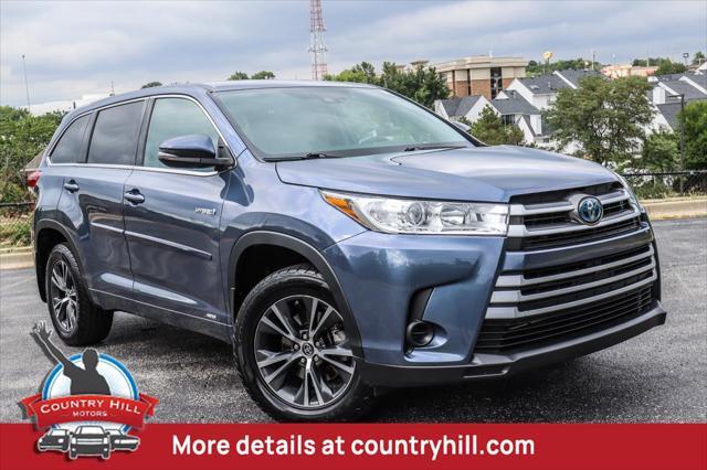 used 2018 Toyota Highlander Hybrid car, priced at $27,500