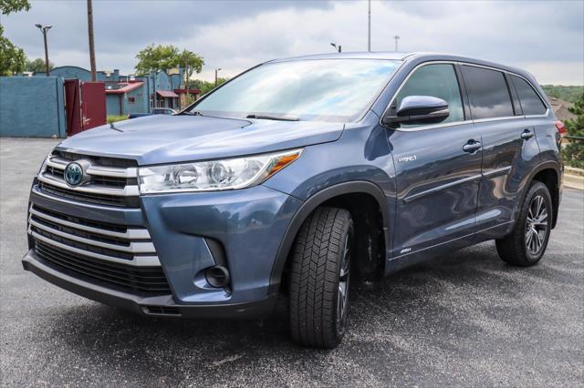 used 2018 Toyota Highlander Hybrid car, priced at $26,122