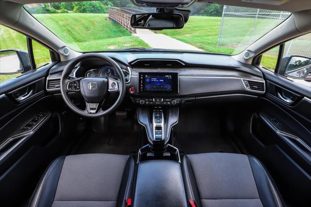 used 2018 Honda Clarity Plug-In Hybrid car, priced at $17,500