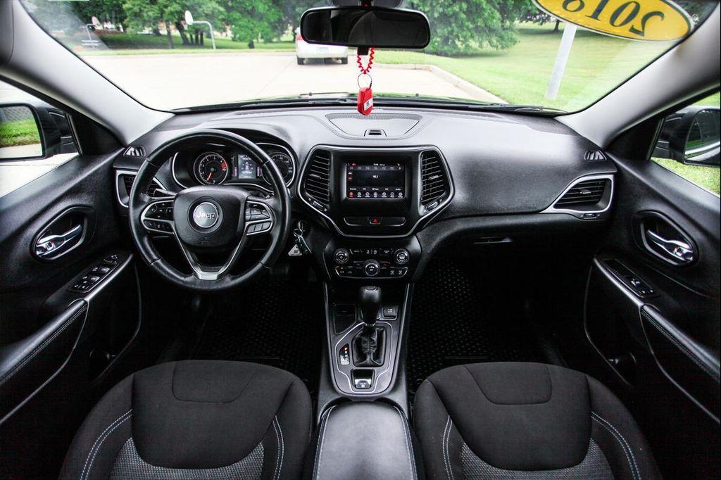 used 2019 Jeep Cherokee car, priced at $15,092