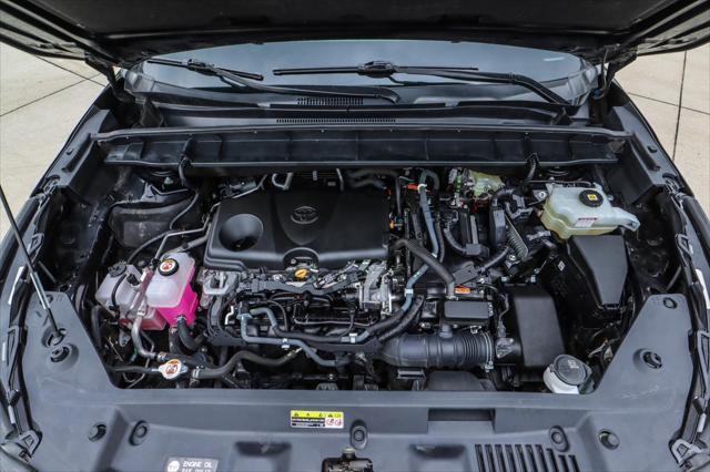 used 2021 Toyota Highlander Hybrid car, priced at $28,000