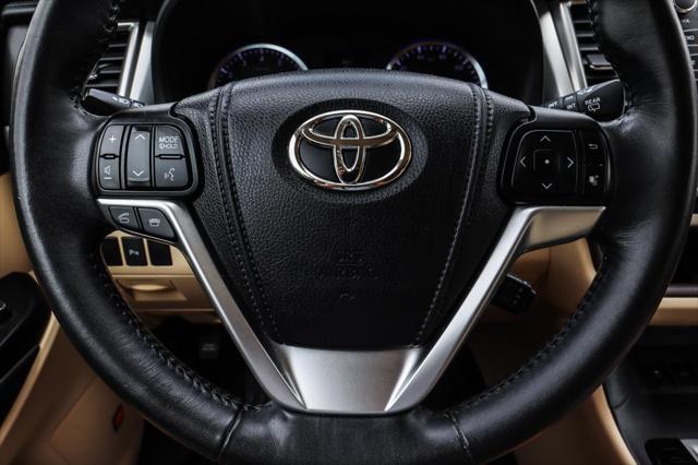 used 2015 Toyota Highlander car, priced at $24,500