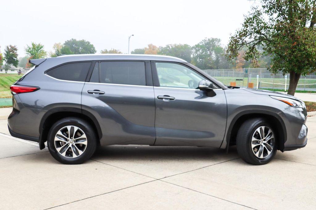 used 2020 Toyota Highlander car, priced at $24,000