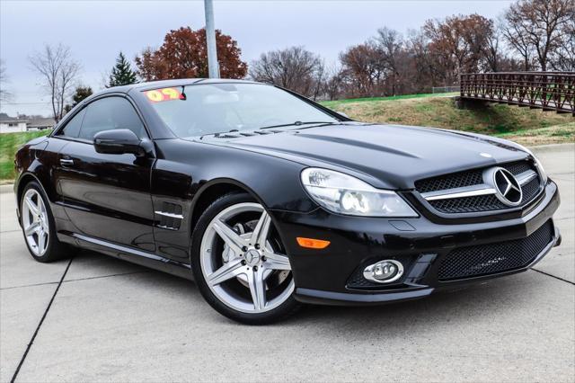 used 2009 Mercedes-Benz SL-Class car, priced at $18,500