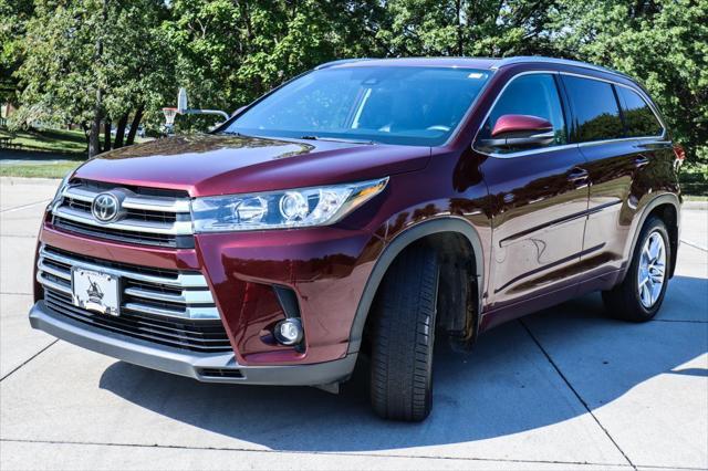 used 2019 Toyota Highlander car, priced at $26,500