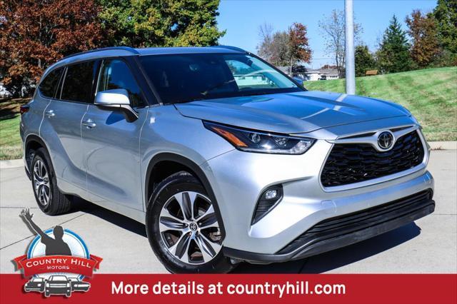 used 2021 Toyota Highlander car, priced at $31,000