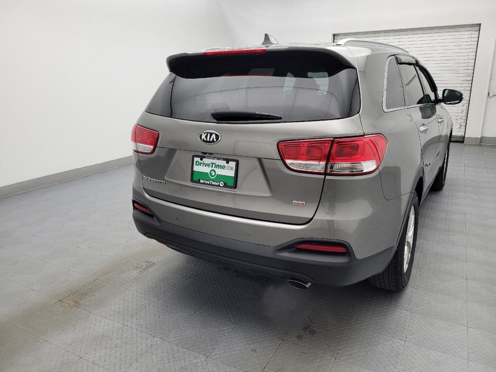 used 2017 Kia Sorento car, priced at $13,795