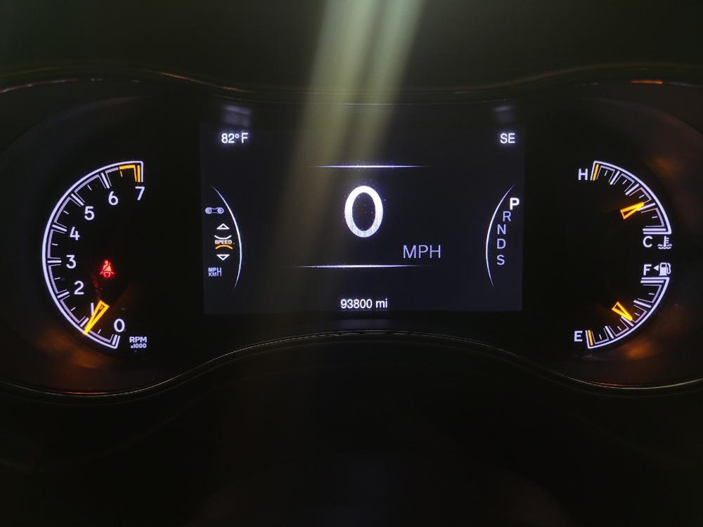 used 2015 Jeep Grand Cherokee car, priced at $15,495