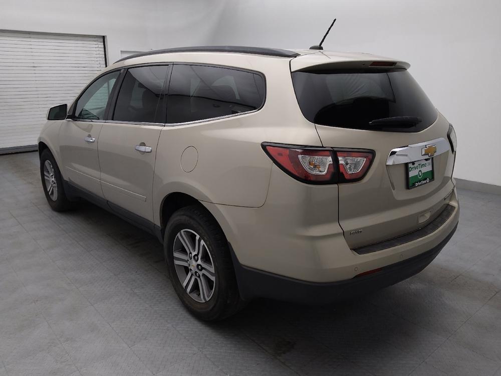 used 2015 Chevrolet Traverse car, priced at $13,095