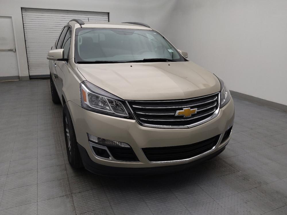 used 2015 Chevrolet Traverse car, priced at $13,095