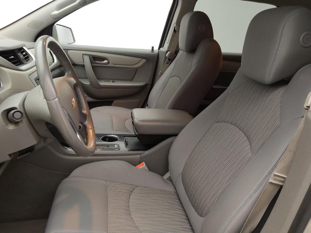 used 2015 Chevrolet Traverse car, priced at $13,095