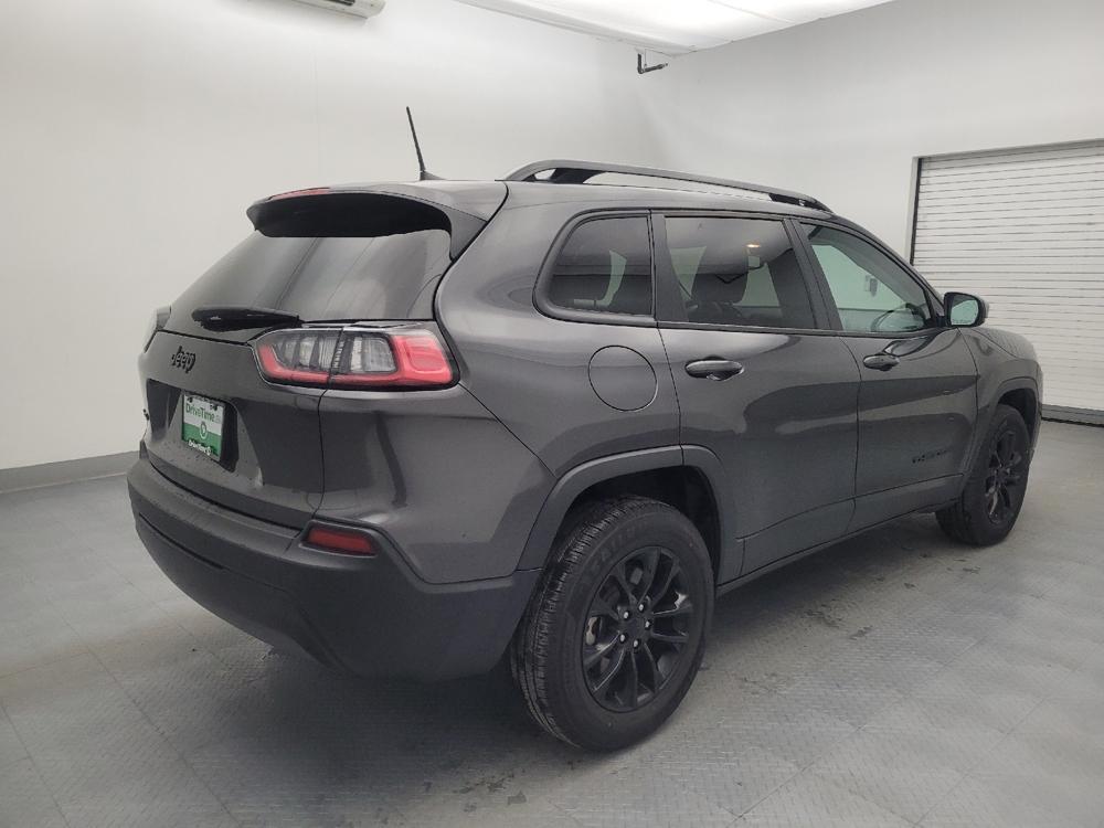 used 2023 Jeep Cherokee car, priced at $25,095