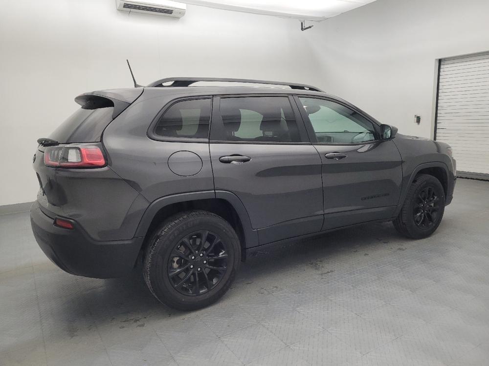 used 2023 Jeep Cherokee car, priced at $25,095