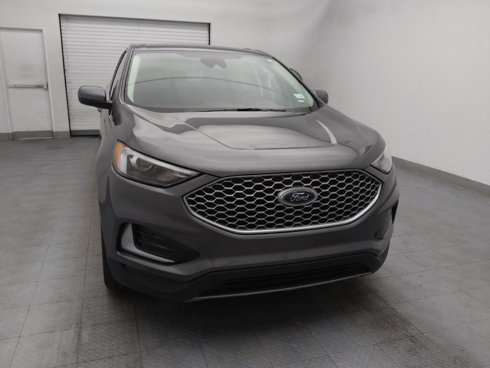 used 2024 Ford Edge car, priced at $25,195