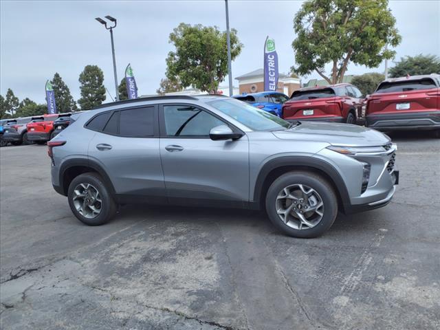 new 2025 Chevrolet Trax car, priced at $24,572