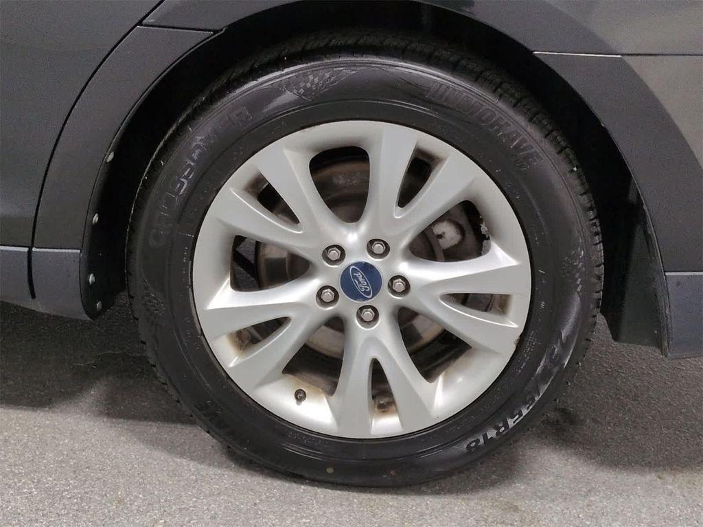 used 2010 Ford Taurus car, priced at $3,495