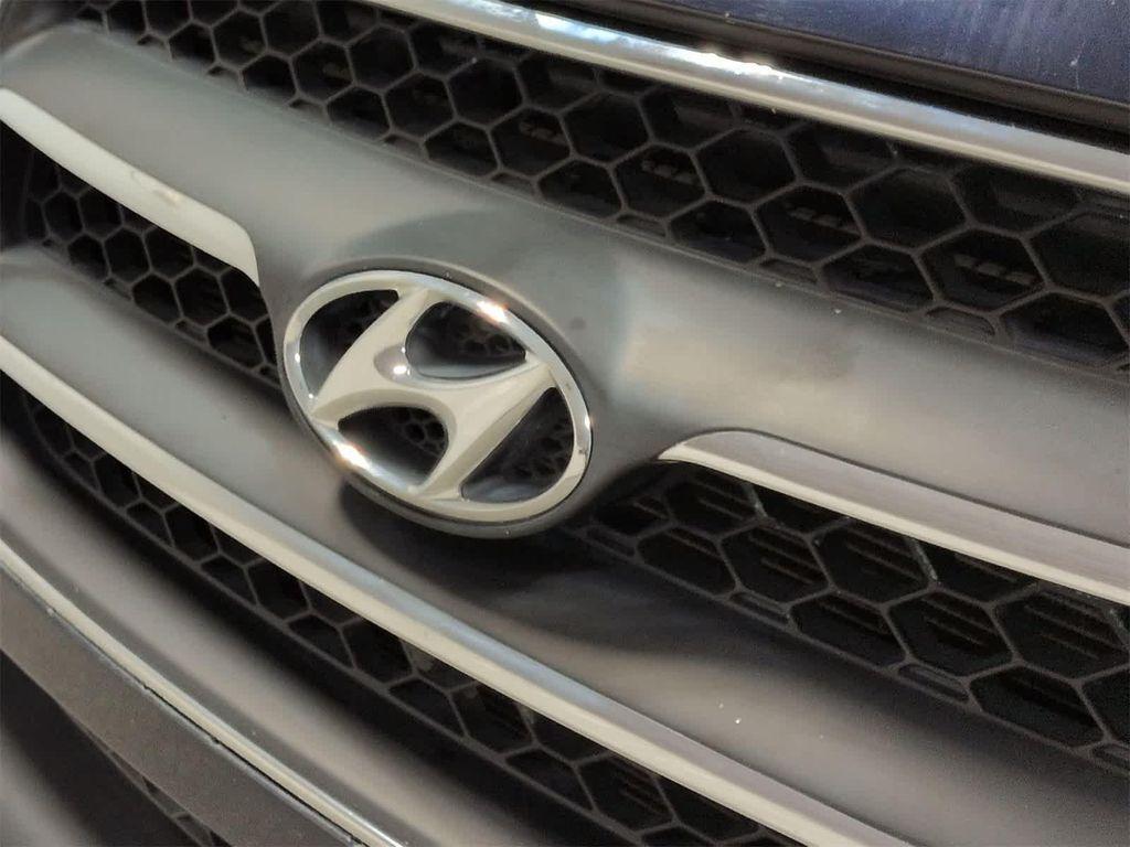 used 2009 Hyundai Santa Fe car, priced at $6,555