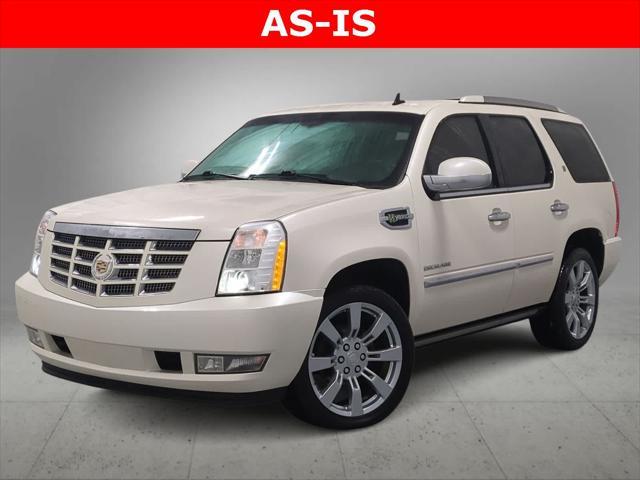 used 2013 Cadillac Escalade Hybrid car, priced at $12,000