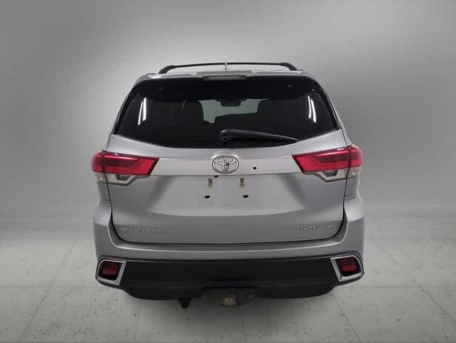used 2018 Toyota Highlander car, priced at $23,900