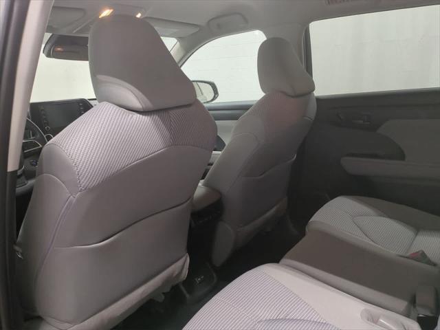 used 2022 Toyota Highlander car, priced at $31,999