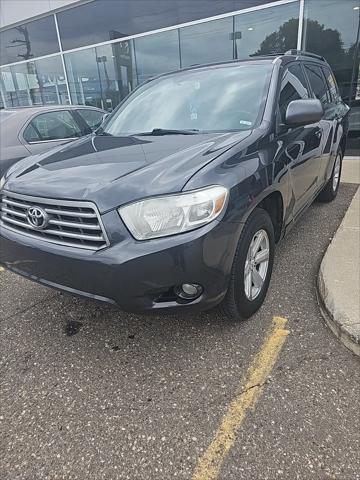 used 2010 Toyota Highlander car, priced at $6,995