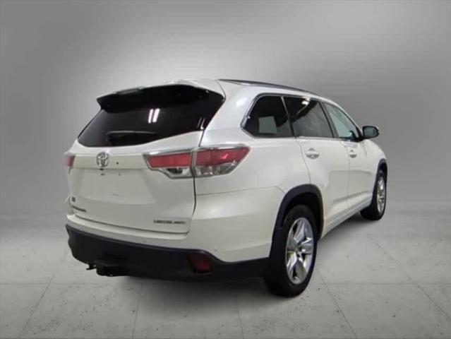 used 2015 Toyota Highlander car, priced at $19,700