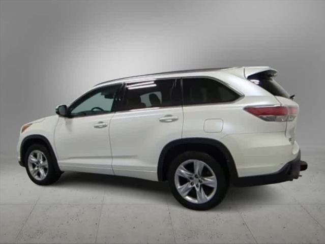 used 2015 Toyota Highlander car, priced at $19,700