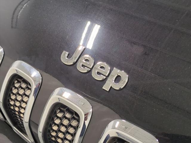 used 2015 Jeep Cherokee car, priced at $8,888