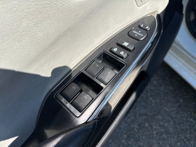 used 2014 Toyota Avalon Hybrid car, priced at $15,000