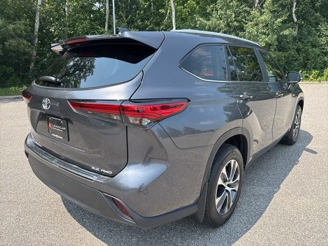 used 2023 Toyota Highlander car, priced at $41,500