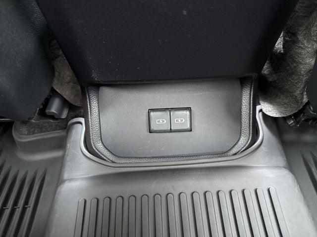 used 2023 Toyota Highlander car, priced at $41,500