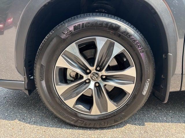 used 2023 Toyota Highlander car, priced at $41,500