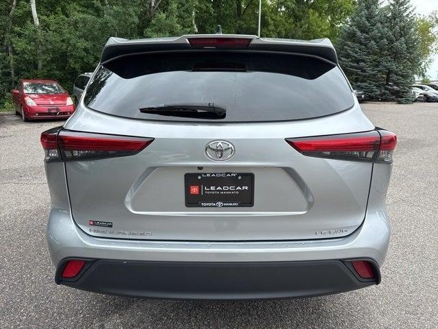 used 2023 Toyota Highlander car, priced at $34,990