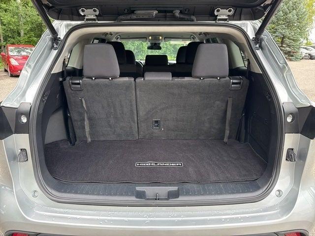 used 2023 Toyota Highlander car, priced at $34,990