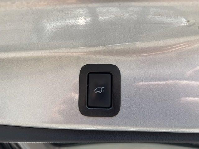 used 2019 Toyota Highlander car, priced at $23,490