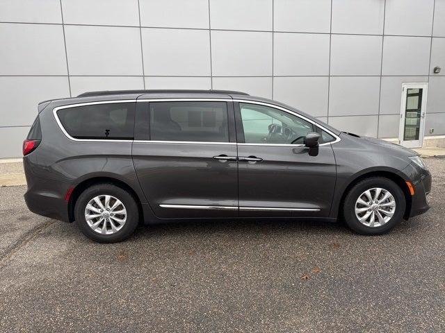 used 2017 Chrysler Pacifica car, priced at $15,990