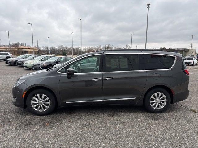 used 2017 Chrysler Pacifica car, priced at $15,990