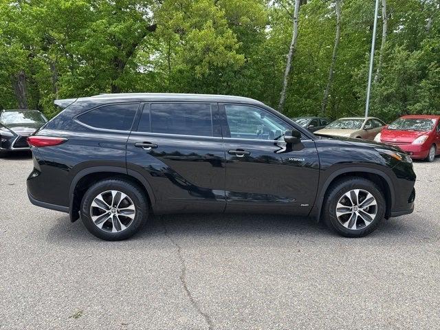 used 2020 Toyota Highlander Hybrid car, priced at $36,500