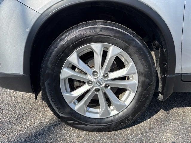 used 2014 Nissan Rogue car, priced at $10,492