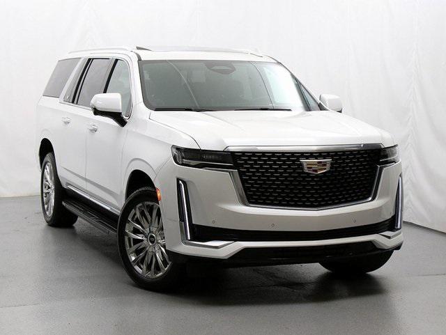used 2023 Cadillac Escalade ESV car, priced at $67,367
