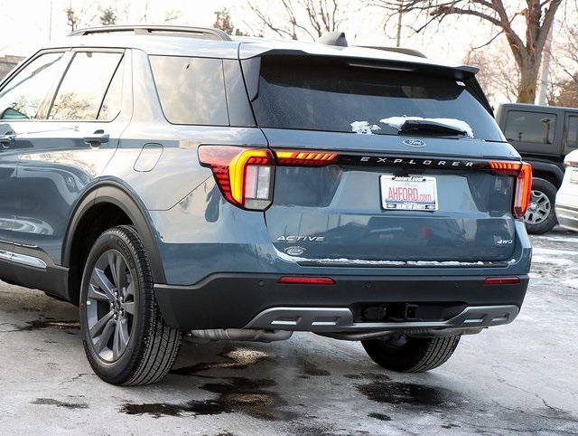 new 2025 Ford Explorer car, priced at $45,824